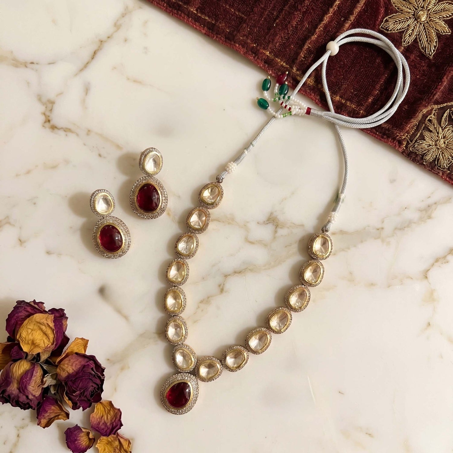 Gold-Plated Kundan-Studded Necklace & Earrings Set